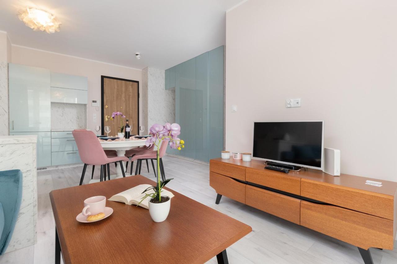 Plac Unii Apartment Gdynia By Noclegi Renters Екстериор снимка