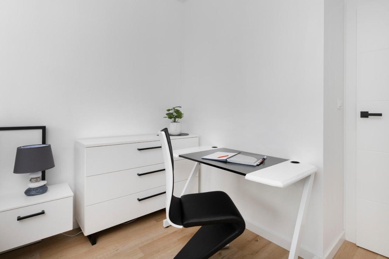 Plac Unii Apartment Gdynia By Noclegi Renters Екстериор снимка