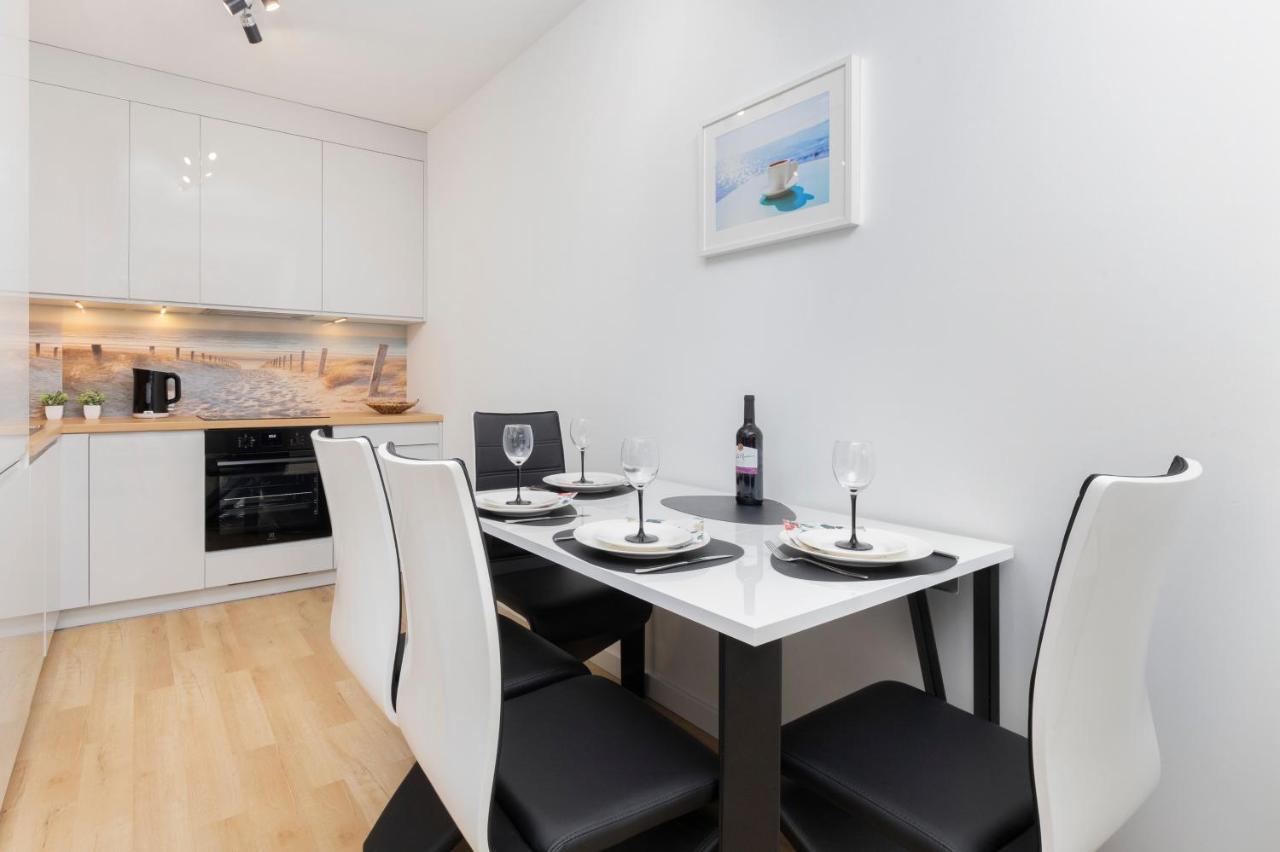 Plac Unii Apartment Gdynia By Noclegi Renters Екстериор снимка